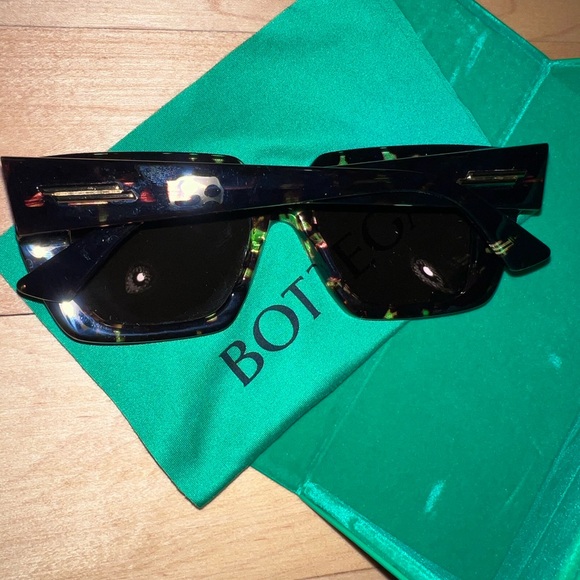 Bottega Veneta Chunky Square Sunglasses main image 7